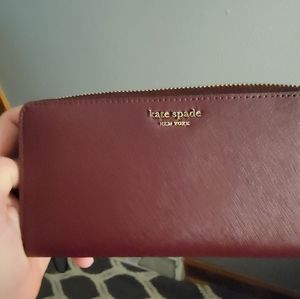 Maroon accordion wallet